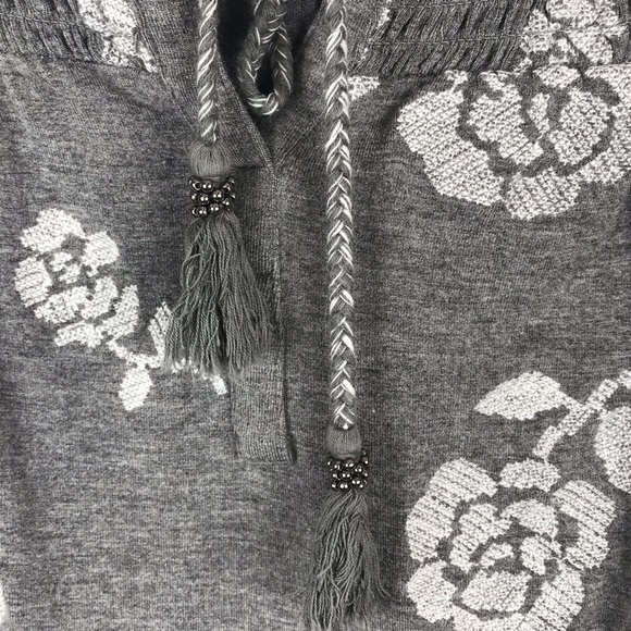 DANIEL RAINN Aliandra Braided Tie Knit Floral Top - Picture 2 of 7